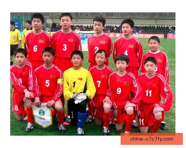 官方温州队签19岁中场庄麒翔