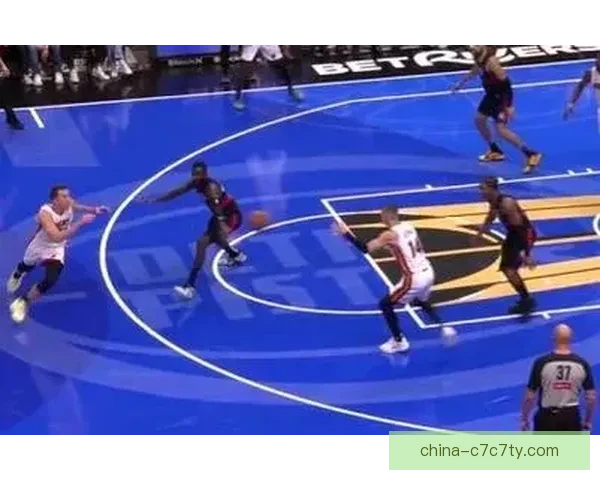 湖人再失目标海史密斯签约太阳